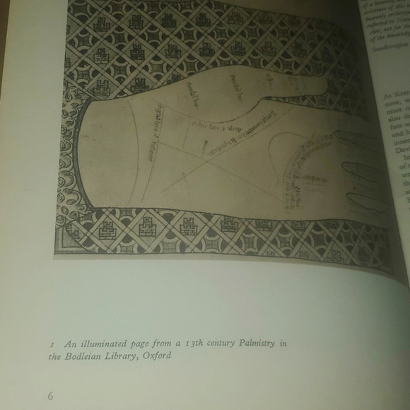 VINTAGE The BOOK of the  HAND An illustrated history of Pamistry Large Harcover - Picture 10 of 13